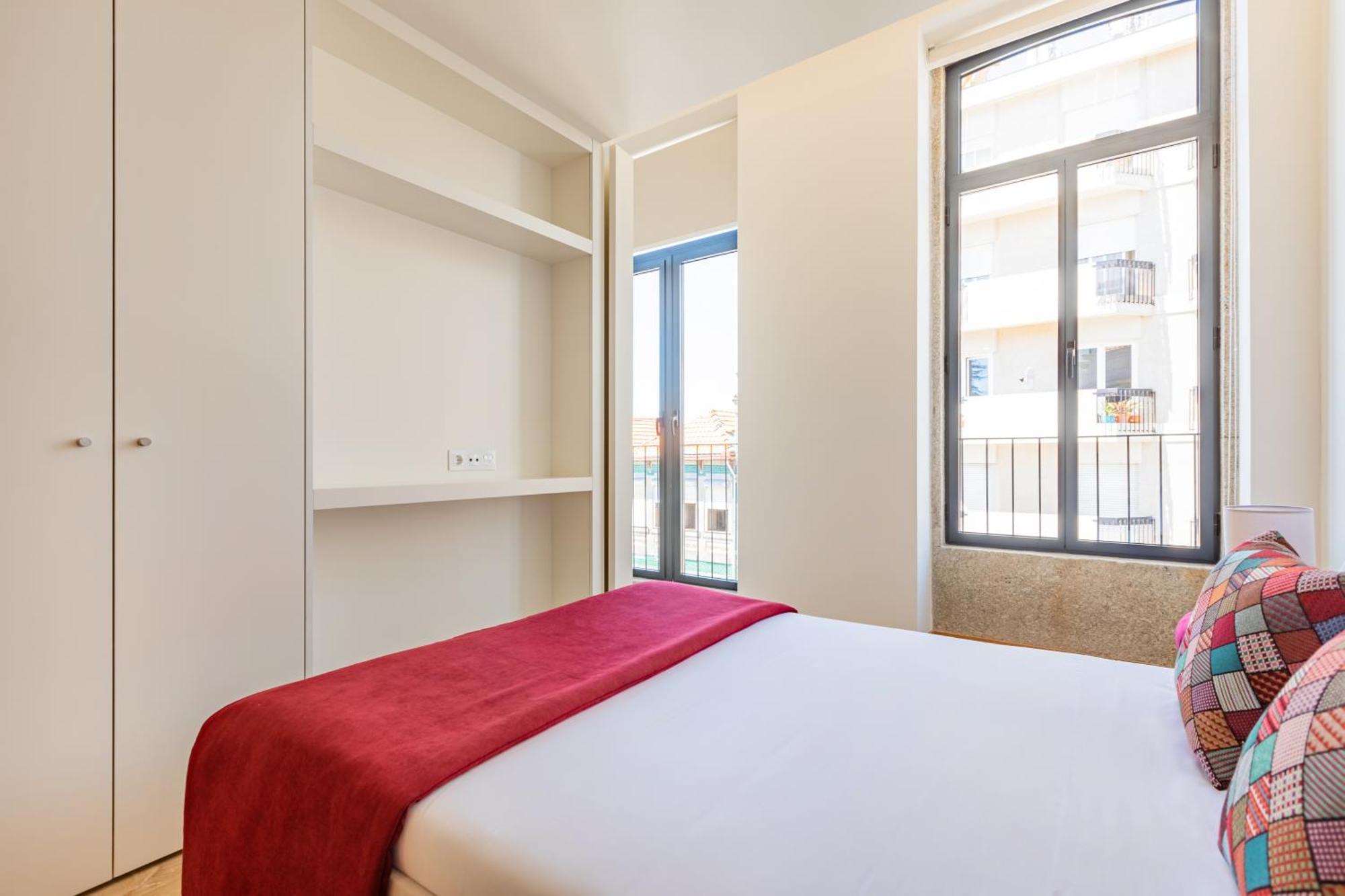 Duque De Saldanha Residences Porto Bilik gambar