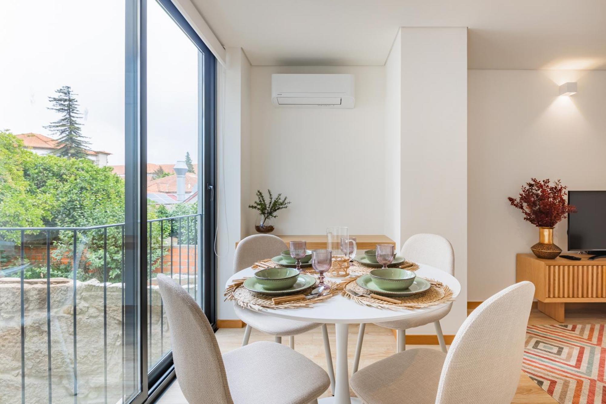 Duque De Saldanha Residences Porto Bilik gambar